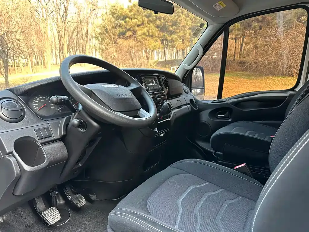 IVECO Ousheng 2024 из CN, фото 5