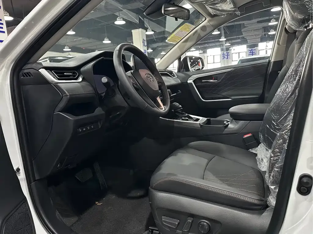 Toyota RAV4 2026 из CN, фото 5