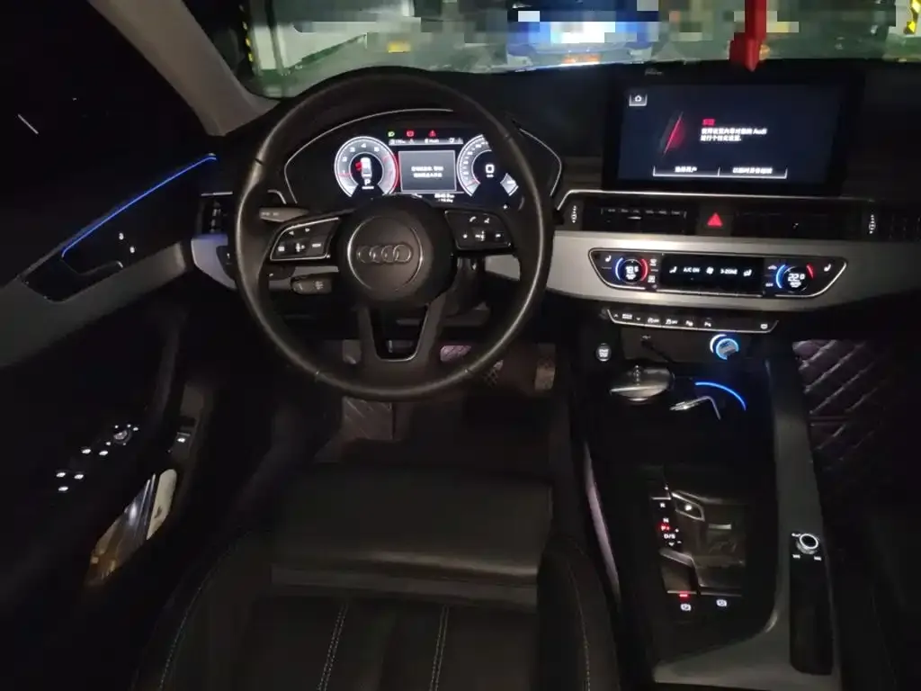 Audi A4L 2021 из CN, фото 10