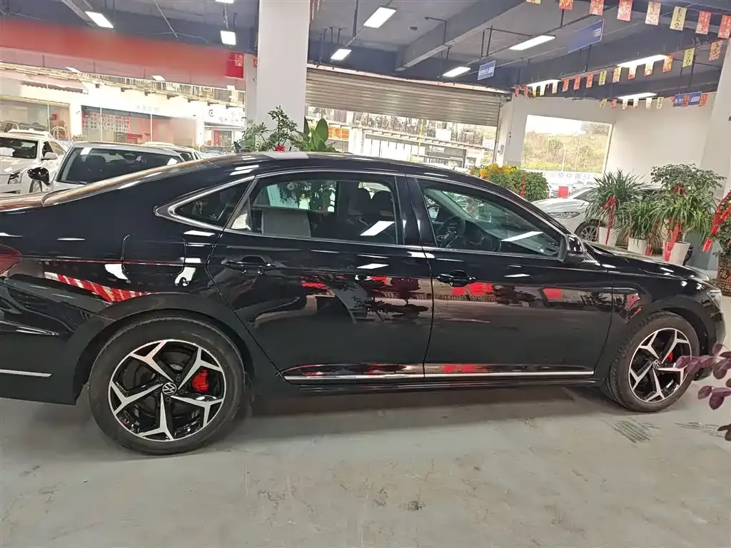 Volkswagen Passat 2022 из CN, фото 4