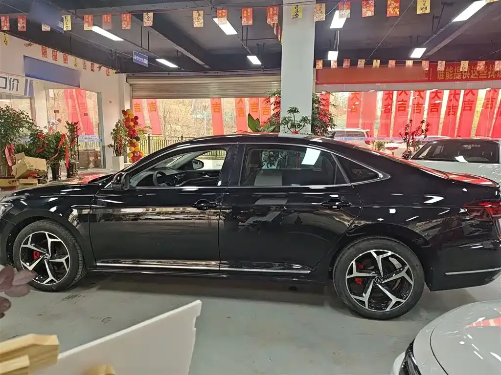 Volkswagen Passat 2022 из CN, фото 7
