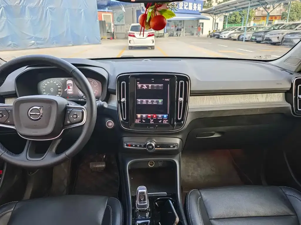 Volvo XC40 2022 из CN, фото 5