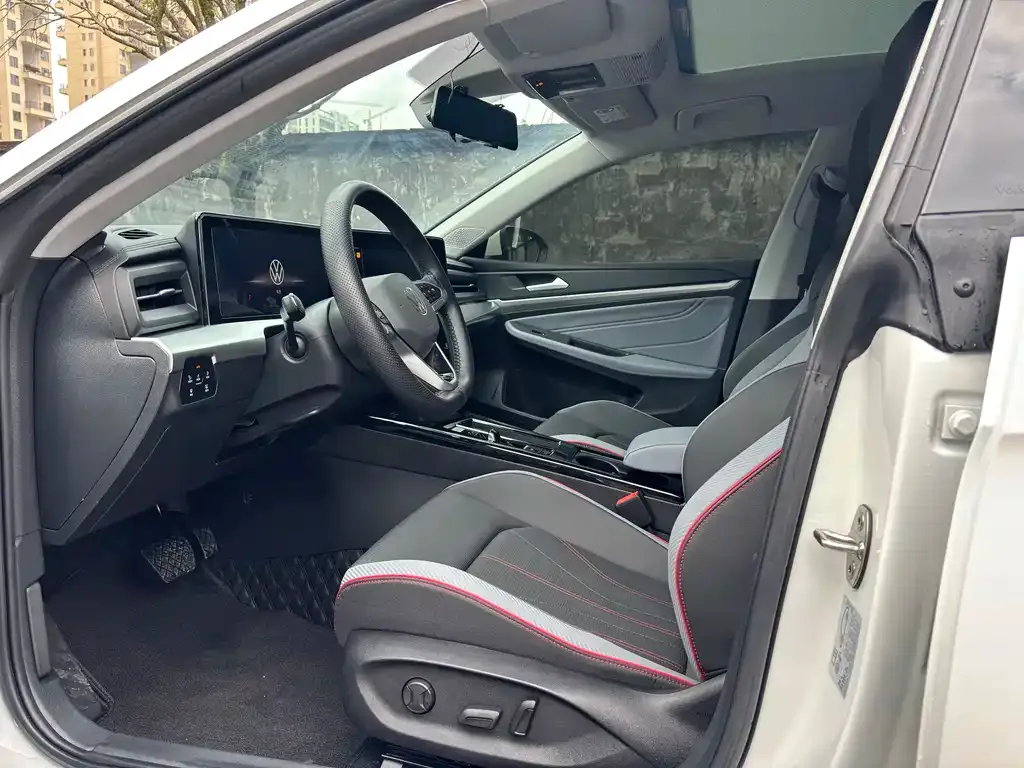 Volkswagen Lamando 2024 из CN, фото 4