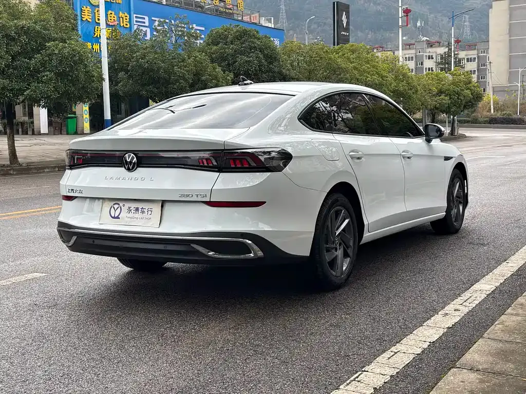 Volkswagen Lamando 2024 из CN, фото 9