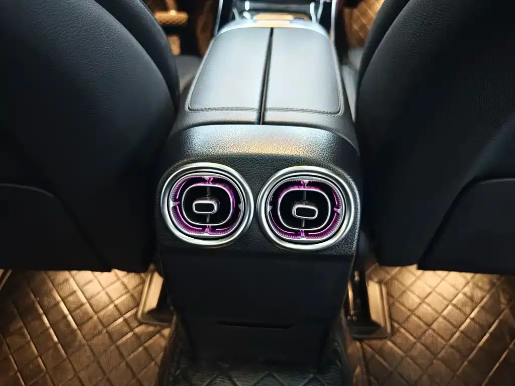 Mercedes-Benz C-Class 2024 из CN, фото 2