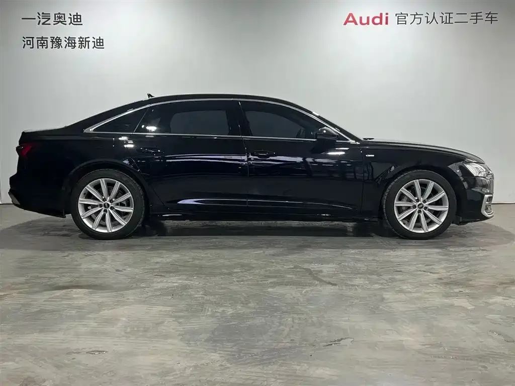 Audi A6L 2023 из CN, фото 2