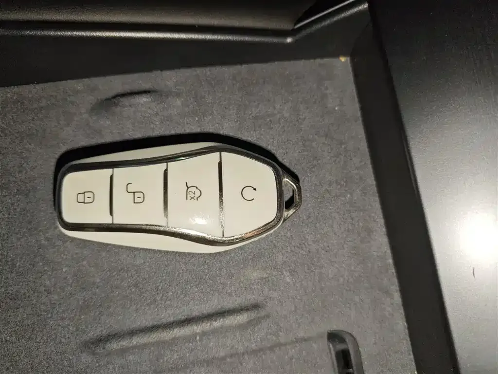 BYD Qin L 2025 из CN, фото 3