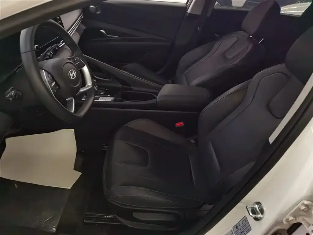 Hyundai Elantra 2024 из CN, фото 7
