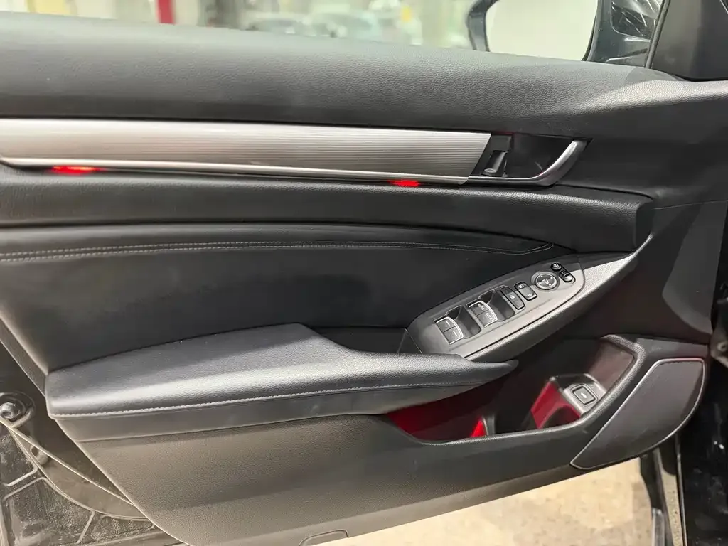 Honda Accord 2021 из CN, фото 2