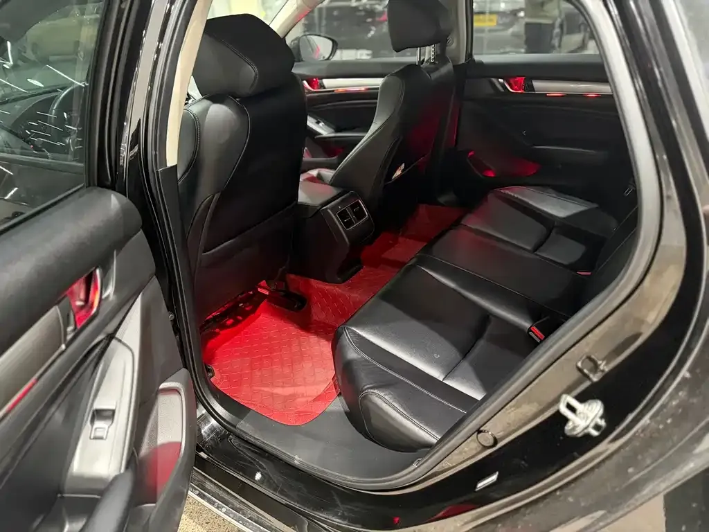 Honda Accord 2021 из CN, фото 3