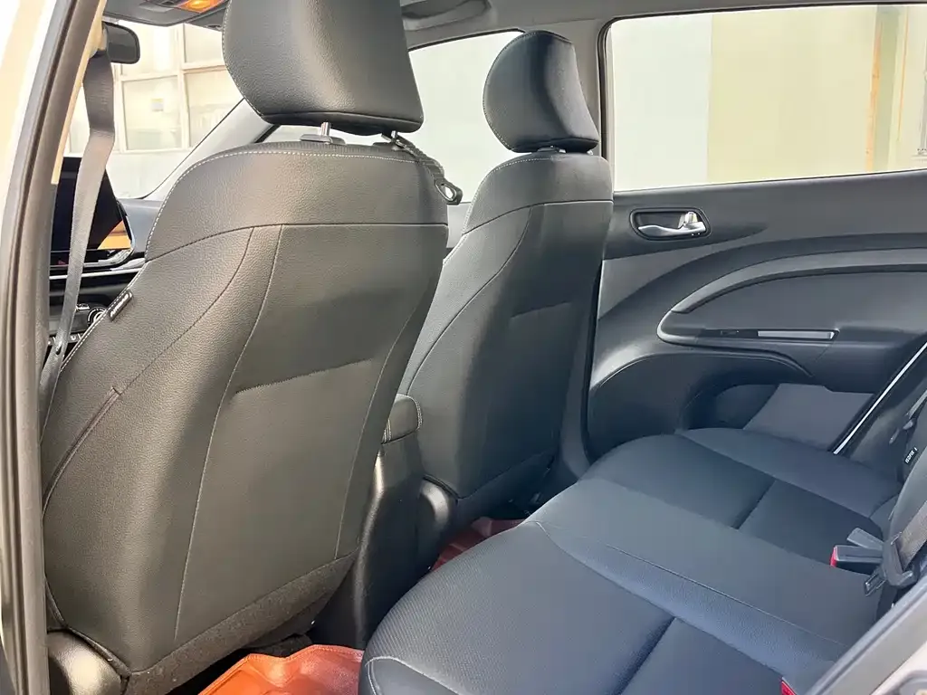 Kia KX1 2023 из CN, фото 2