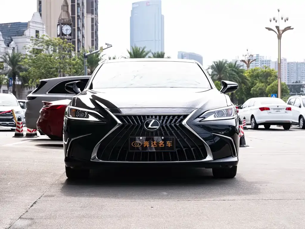 Lexus ES 2024 из CN, фото 2