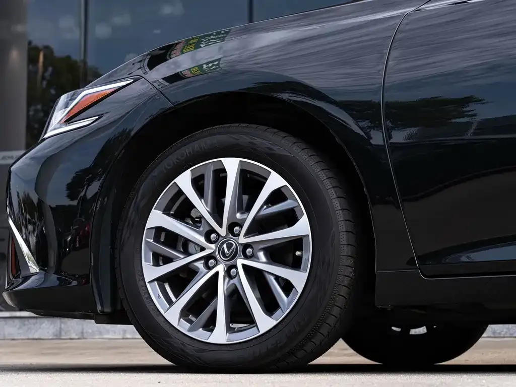 Lexus ES 2024 из CN, фото 8