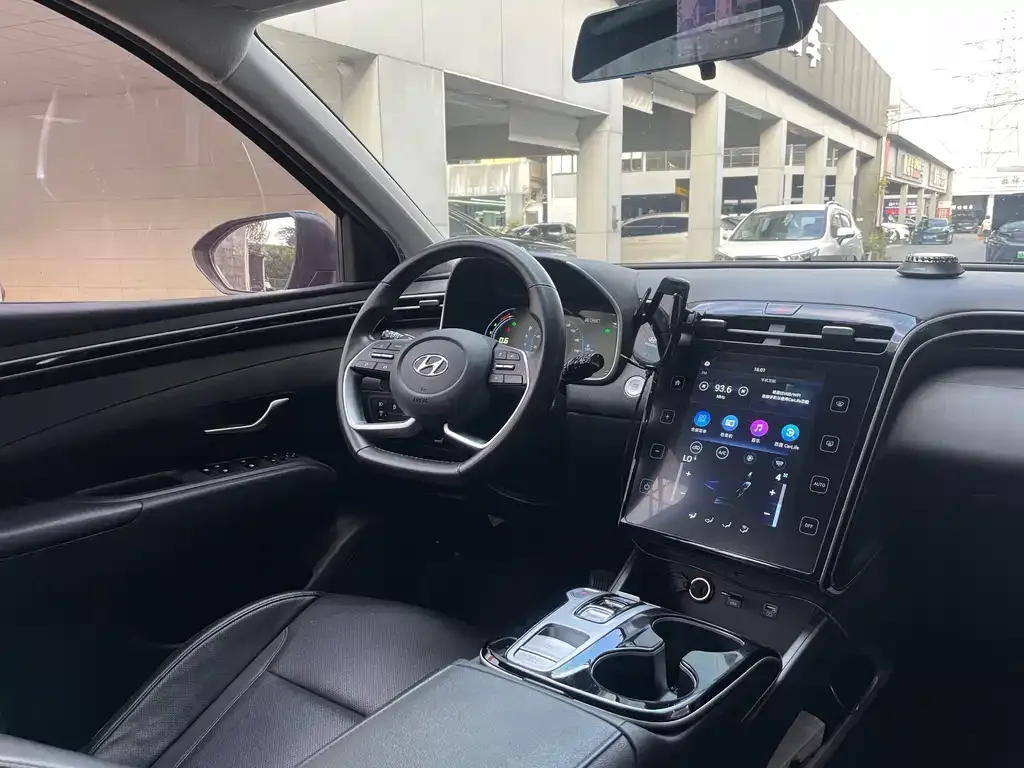 Hyundai Tucson 2022 из CN, фото 10