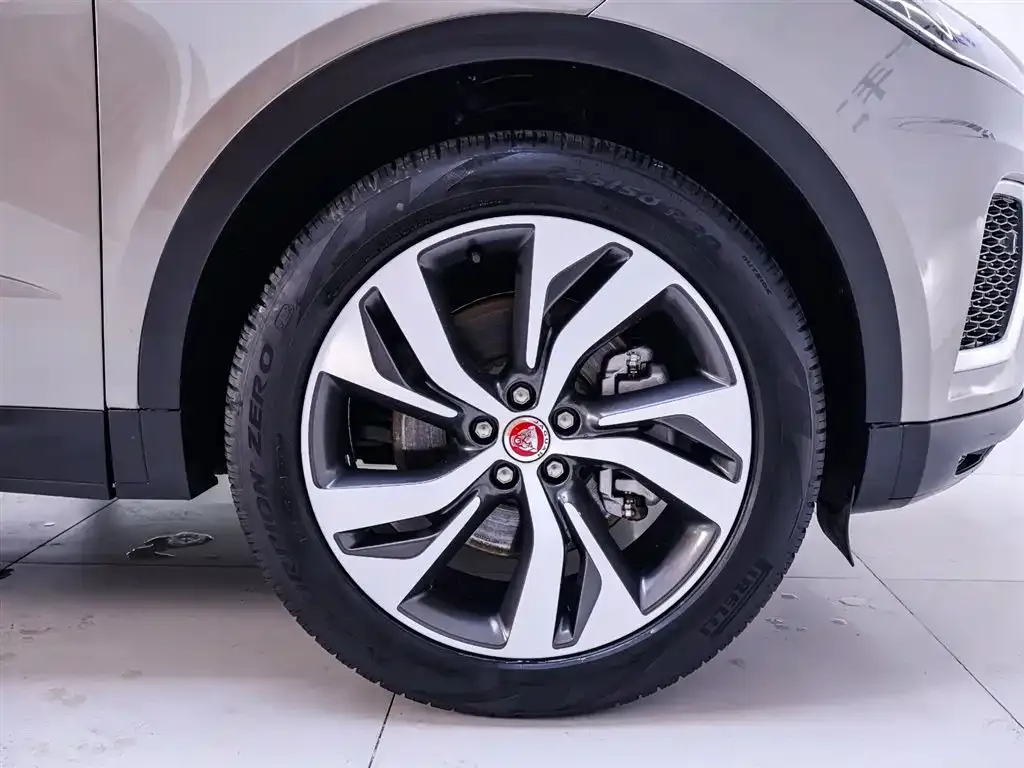 Jaguar E-PACE 2023 из CN, фото 4