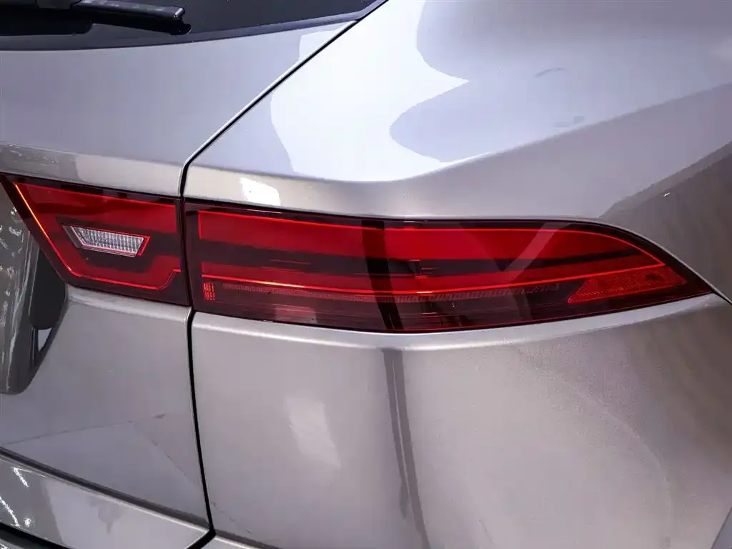 Jaguar E-PACE 2023 из CN, фото 10