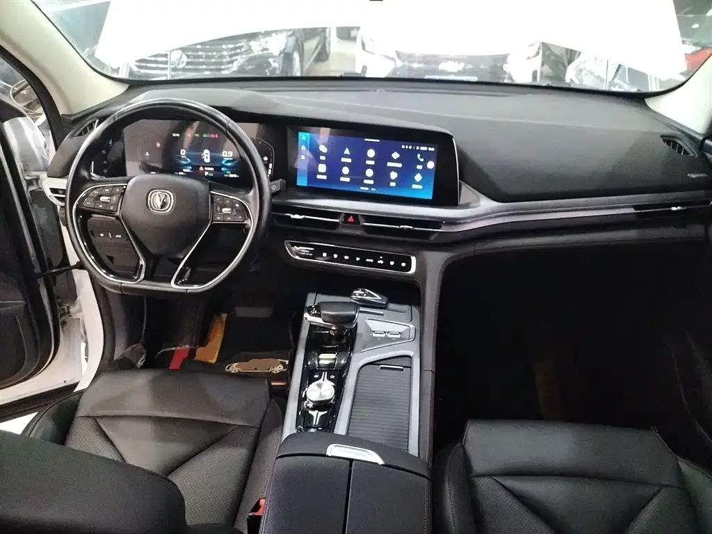 Changan CS75PLUS — фото 7