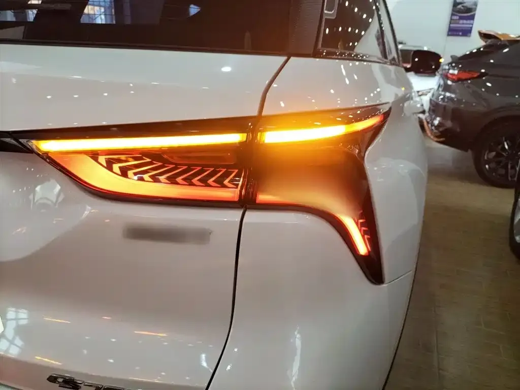 Changan CS75PLUS — фото 2