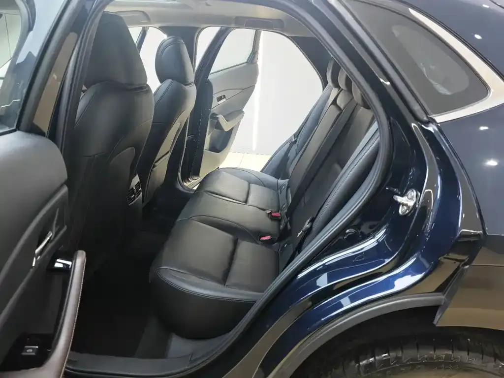Mazda CX-30 2021 из CN, фото 4