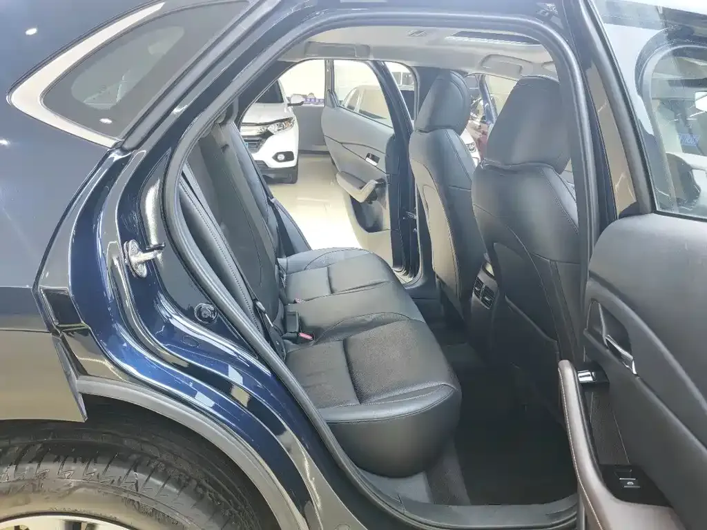 Mazda CX-30 2021 из CN, фото 9