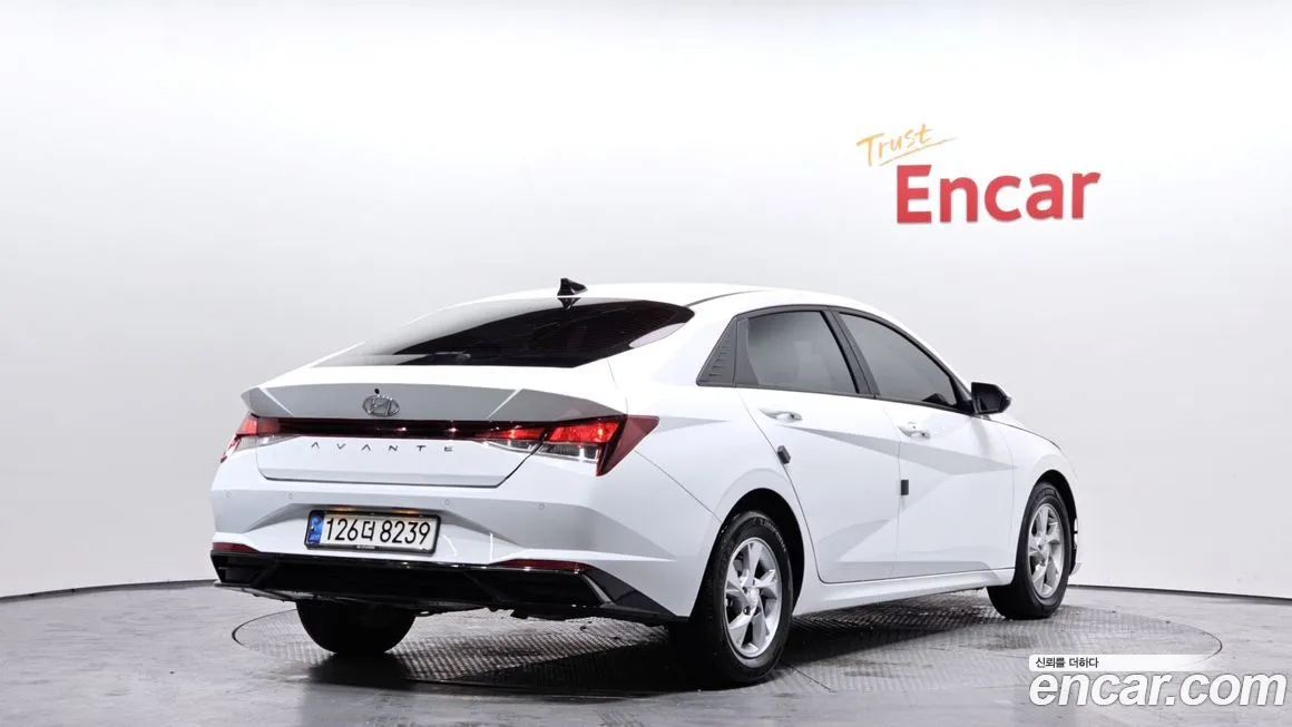 Hyundai AVANTE — фото 2