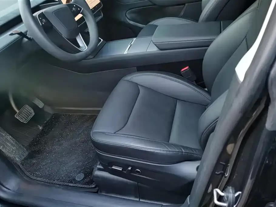 Tesla Model Y 2025 из CN, фото 8
