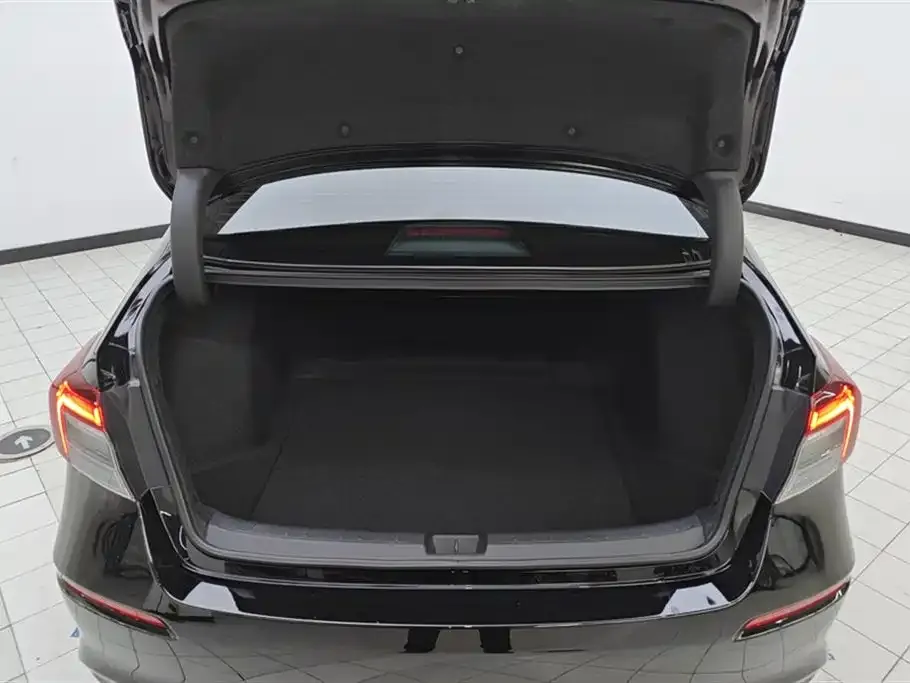 Honda Civic 2025 из CN, фото 7