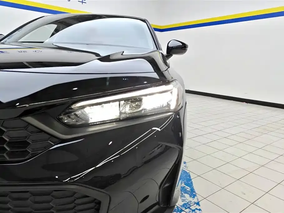 Honda Civic 2025 из CN, фото 4