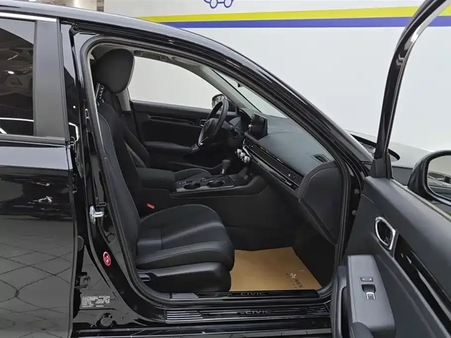 Honda Civic 2025 из CN, фото 5