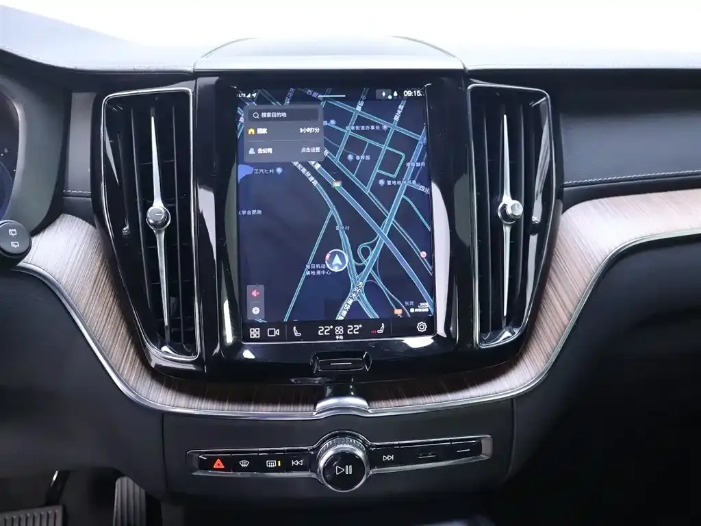 Volvo XC60 2023 из CN, фото 8