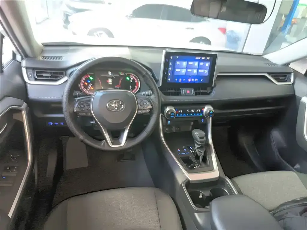 Toyota RAV4 2022 из CN, фото 4
