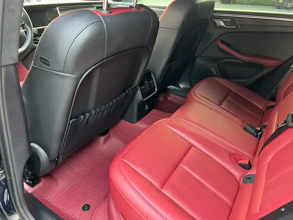 Porsche Macan 2023 из CN, фото 2