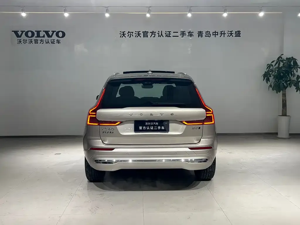 Volvo XC60 — фото 3
