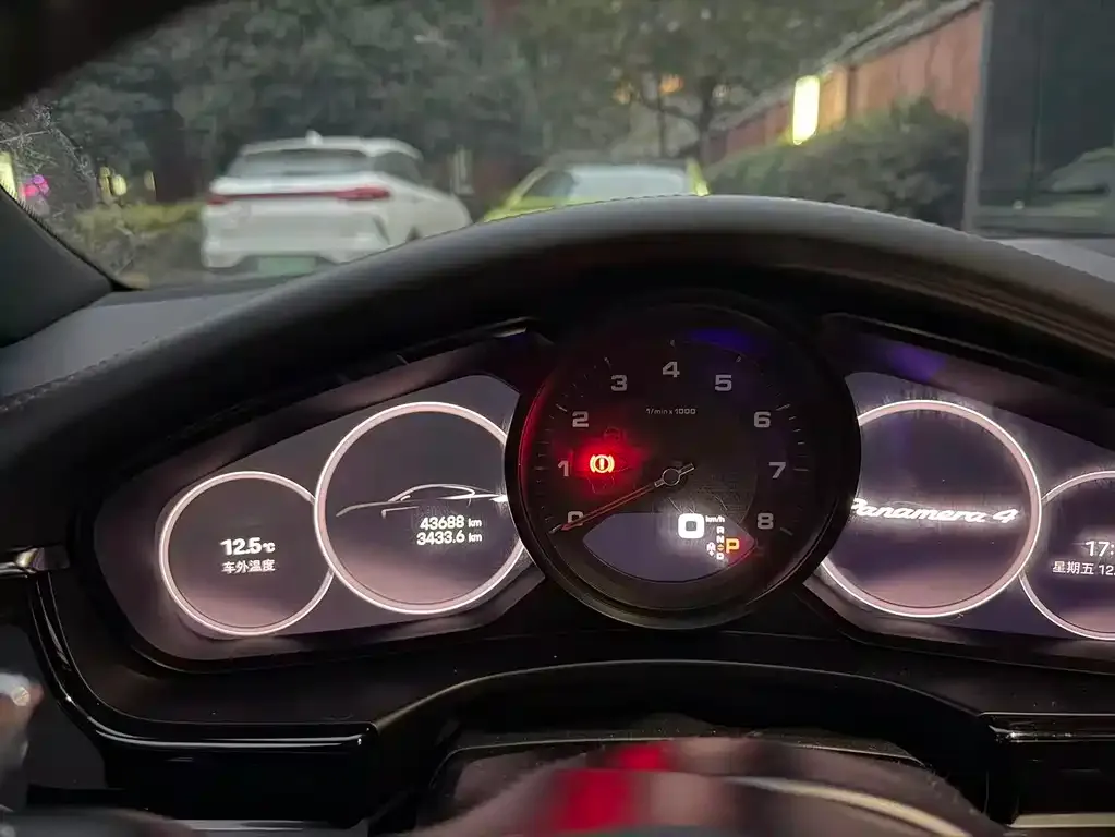 Porsche Panamera 2022 из CN, фото 3