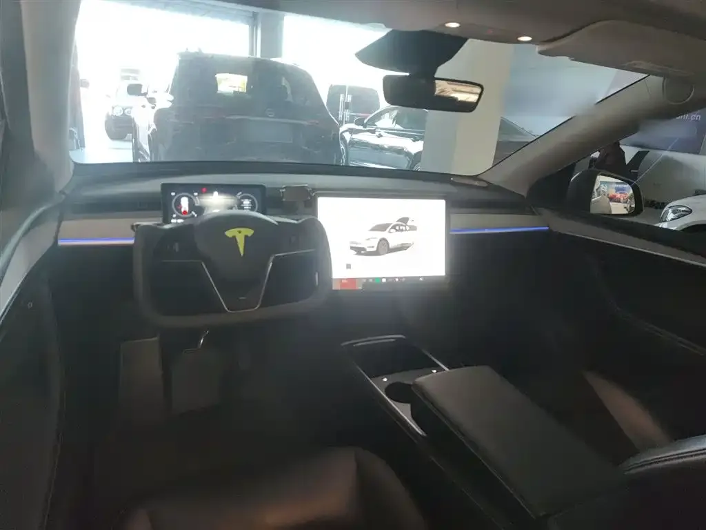 Tesla Model Y 2024 из CN, фото 4