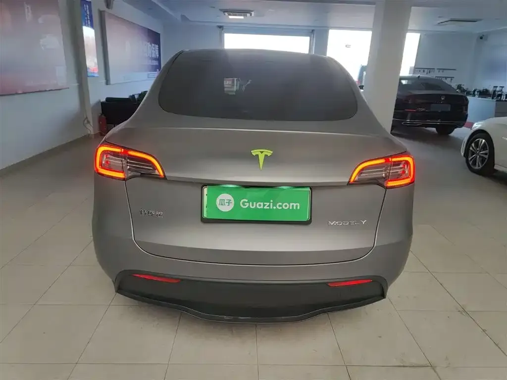 Tesla Model Y 2024 из CN, фото 8