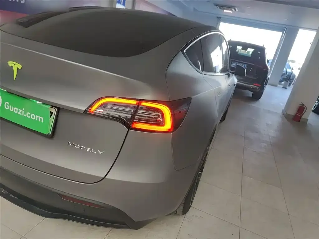 Tesla Model Y 2024 из CN, фото 5