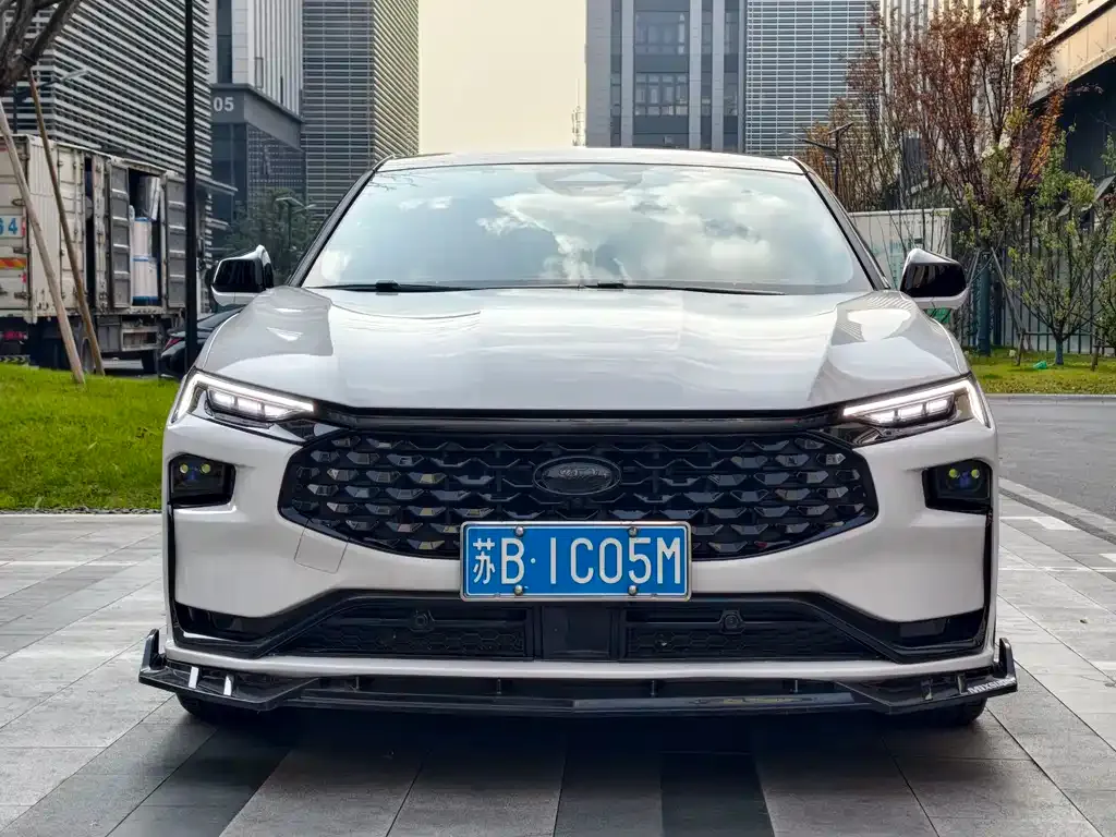 Ford Mondeo 2022 из CN, фото 8
