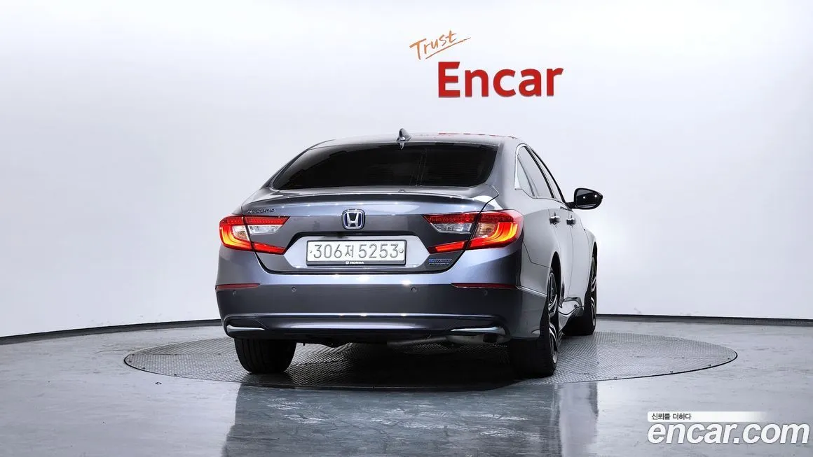 Honda Accord — фото 5