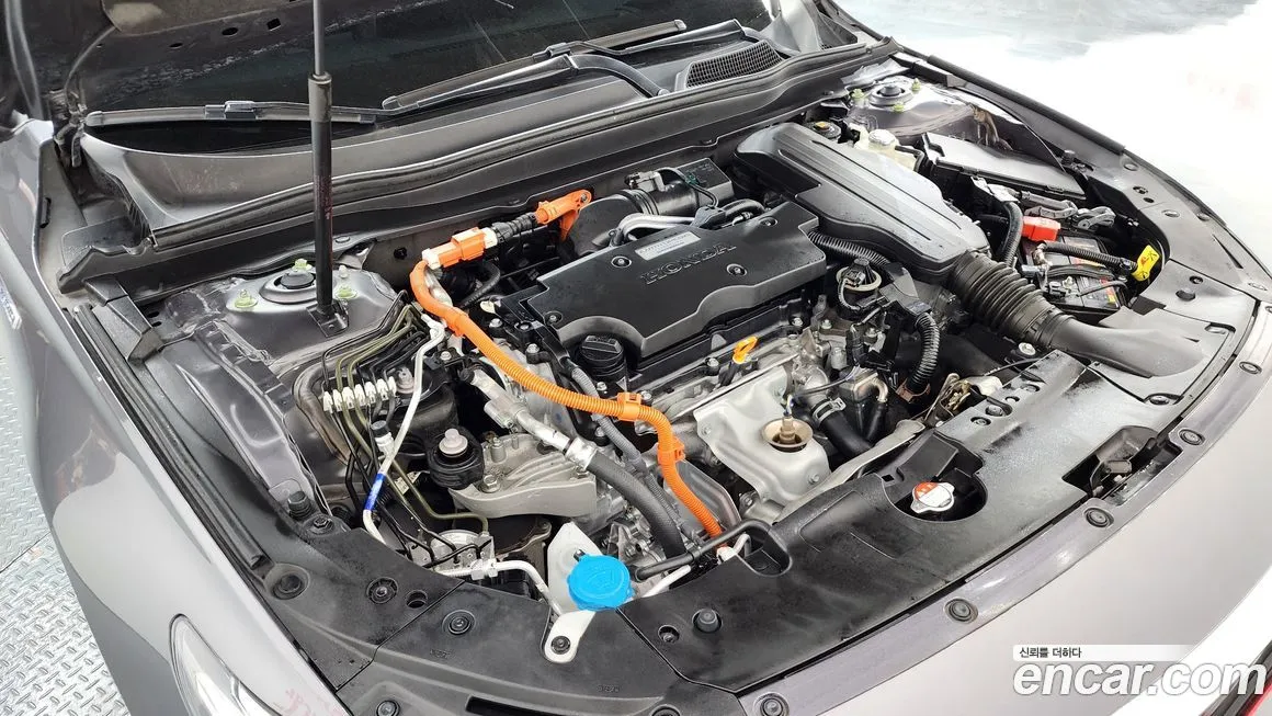 Honda Accord — фото 10