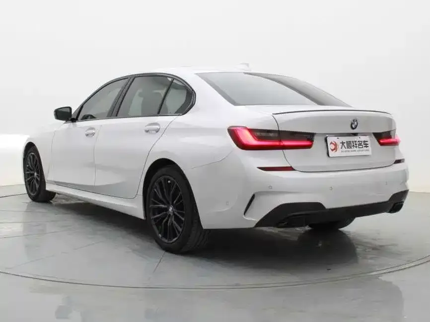 BMW 3 Series 2021 из CN, фото 5