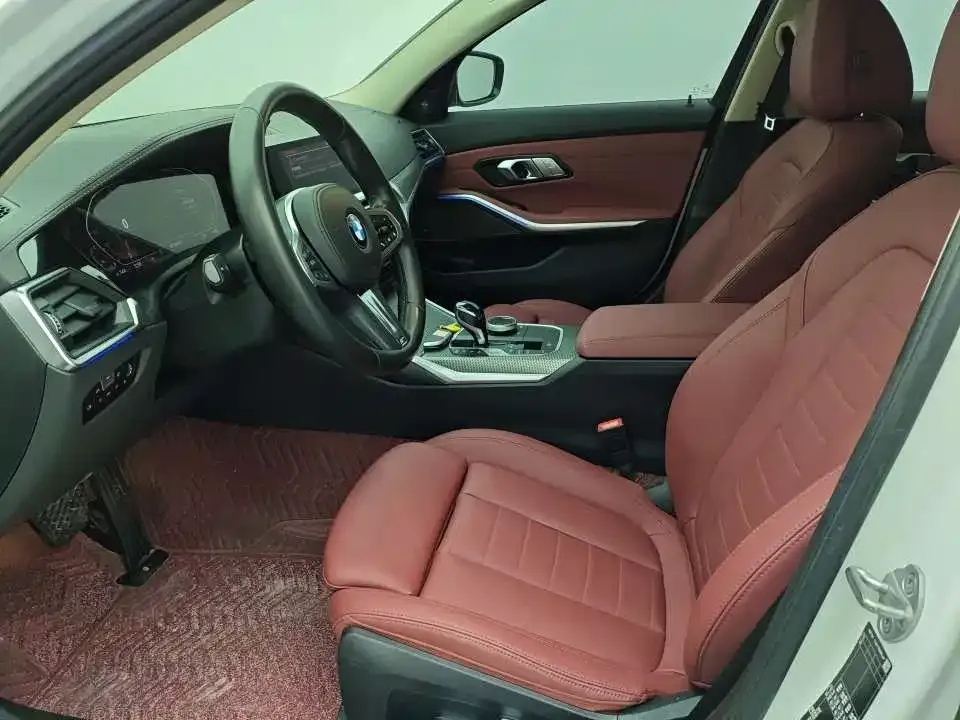BMW 3 Series 2021 из CN, фото 10