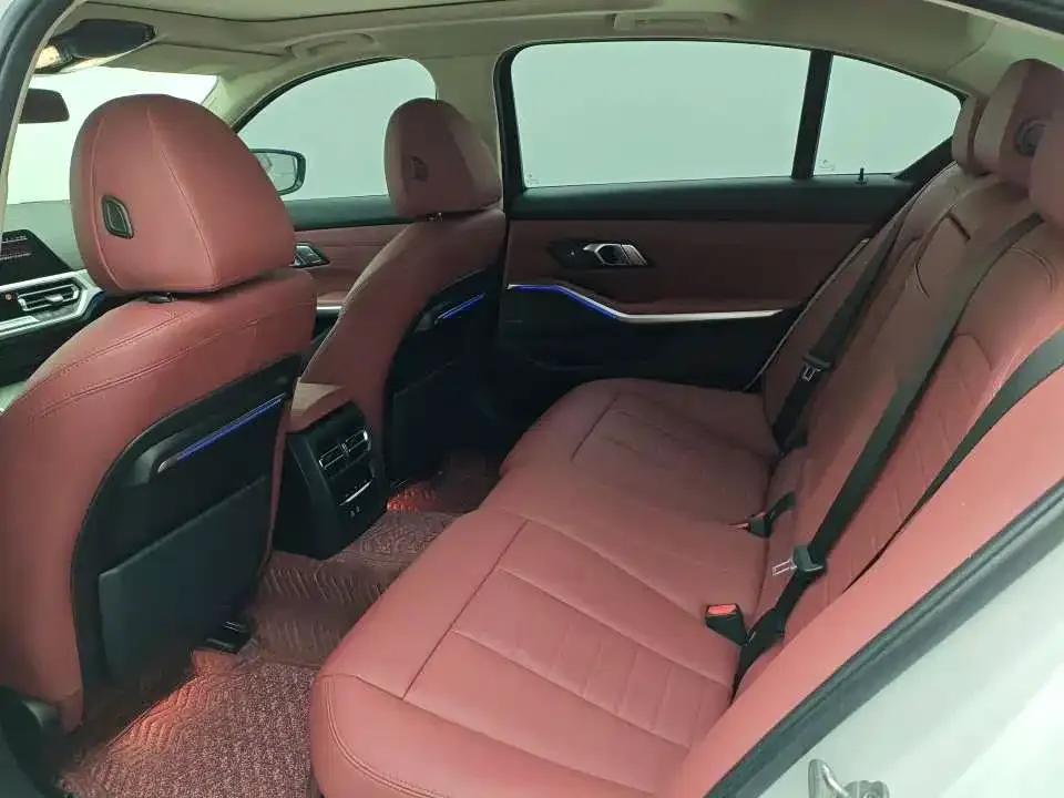 BMW 3 Series 2021 из CN, фото 7