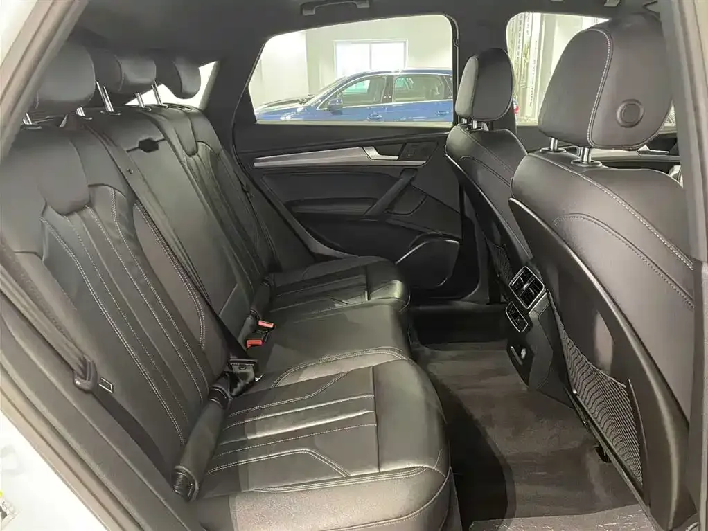 Audi Q5L Sportback 2021 из CN, фото 8