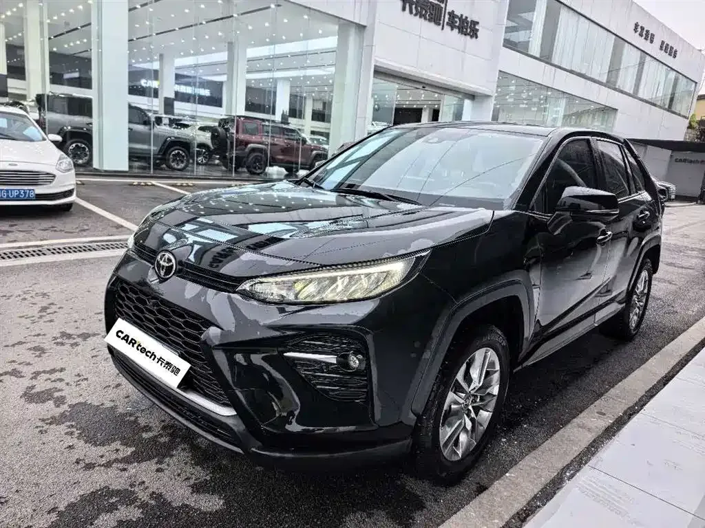 Toyota Wildlander — фото 1