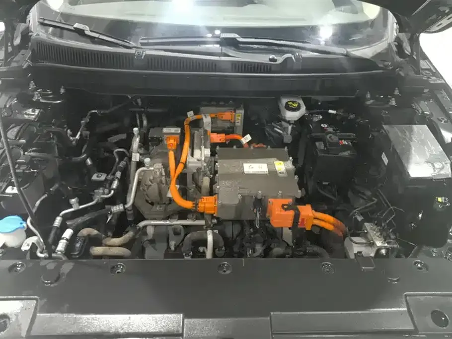 Hongqi E-QM5 2023 из CN, фото 8
