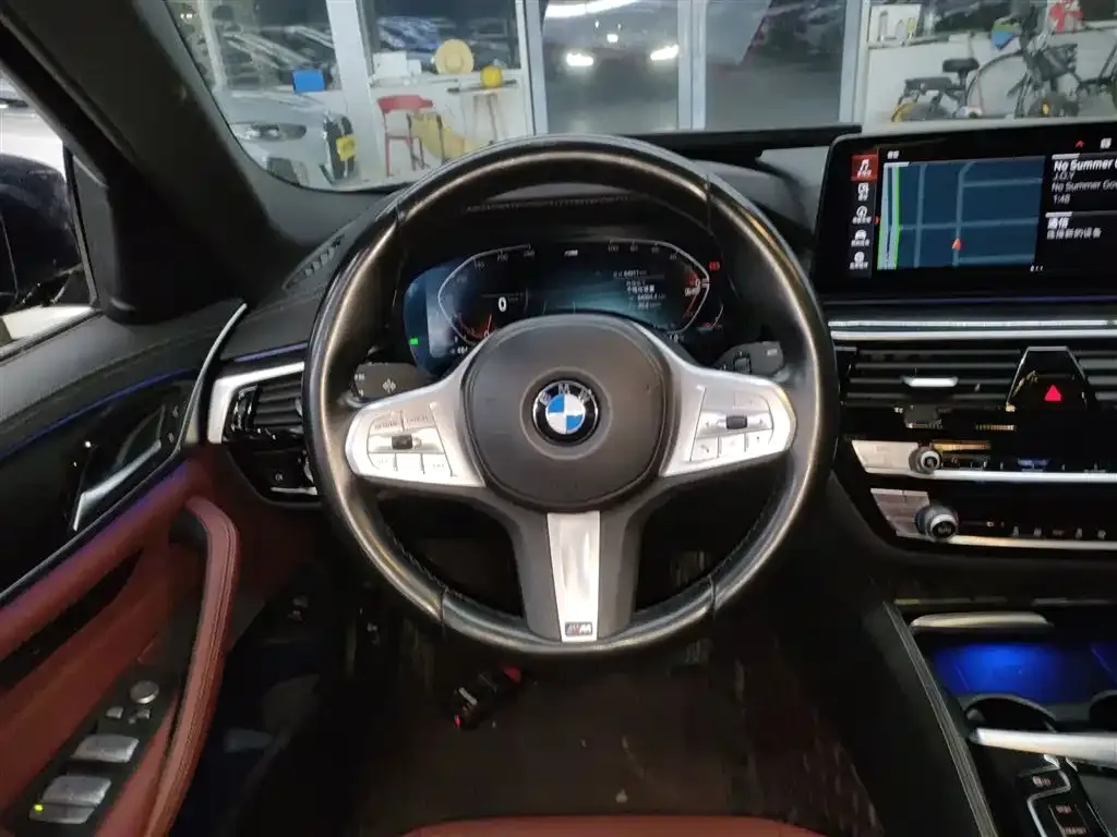 BMW 5 Series 2023 из CN, фото 7