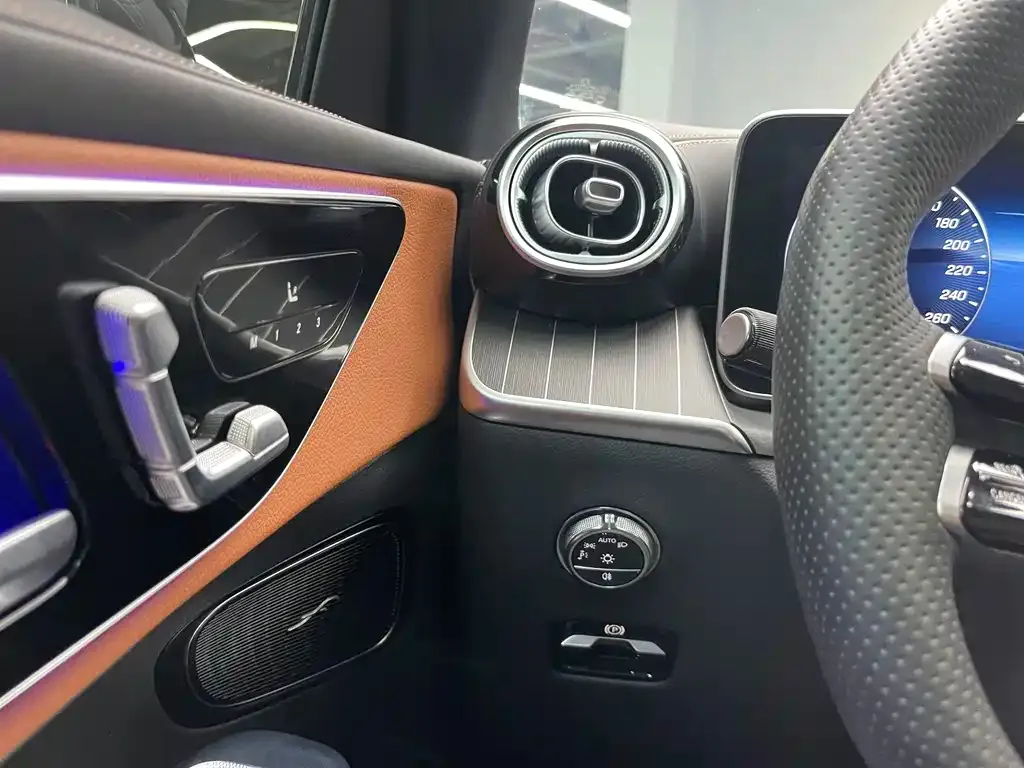 Mercedes-Benz GLC 2023 из CN, фото 7