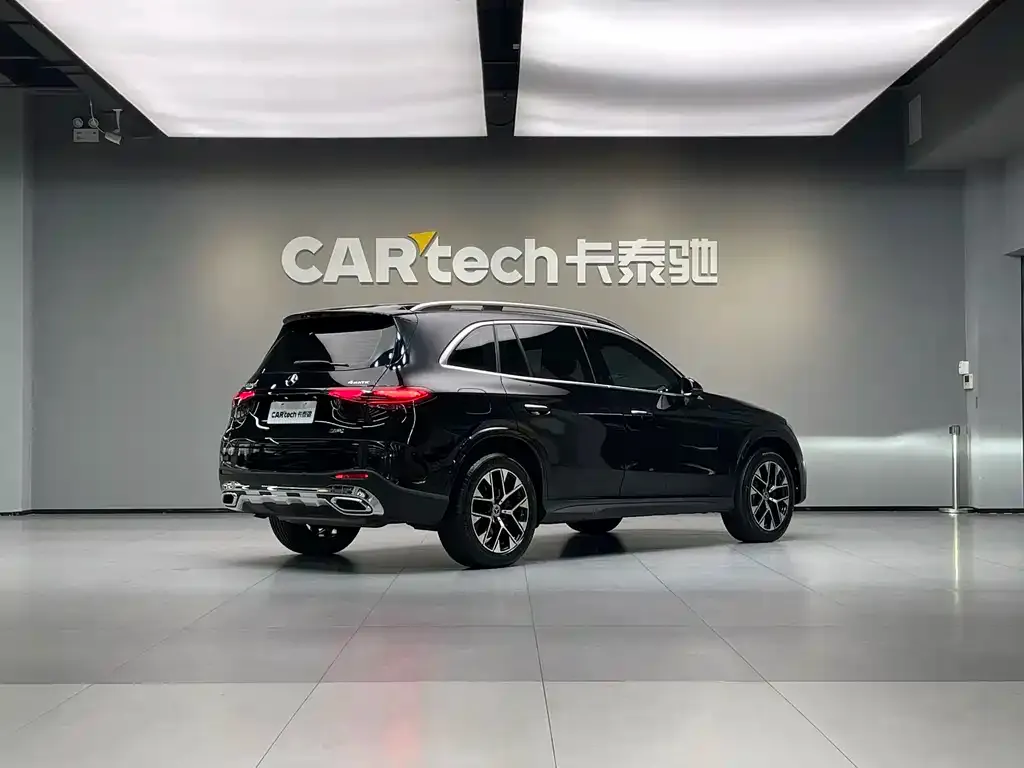 Mercedes-Benz GLC 2023 из CN, фото 2