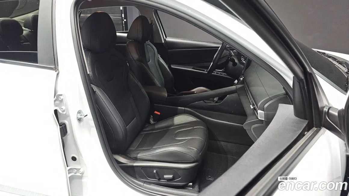 Hyundai AVANTE — фото 9